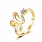 ✨ 50% RABATT! 💍 Justerbar Rhinestone Initialbokstav Ring for Kvinner